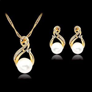 💞18k Gold Elegant Pendant Necklace & Earrings Bridal Wedding Mother Jewelry Set